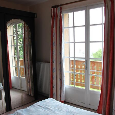 Holiday home Maison de la litiére Pugny-Chatenod Habitación foto